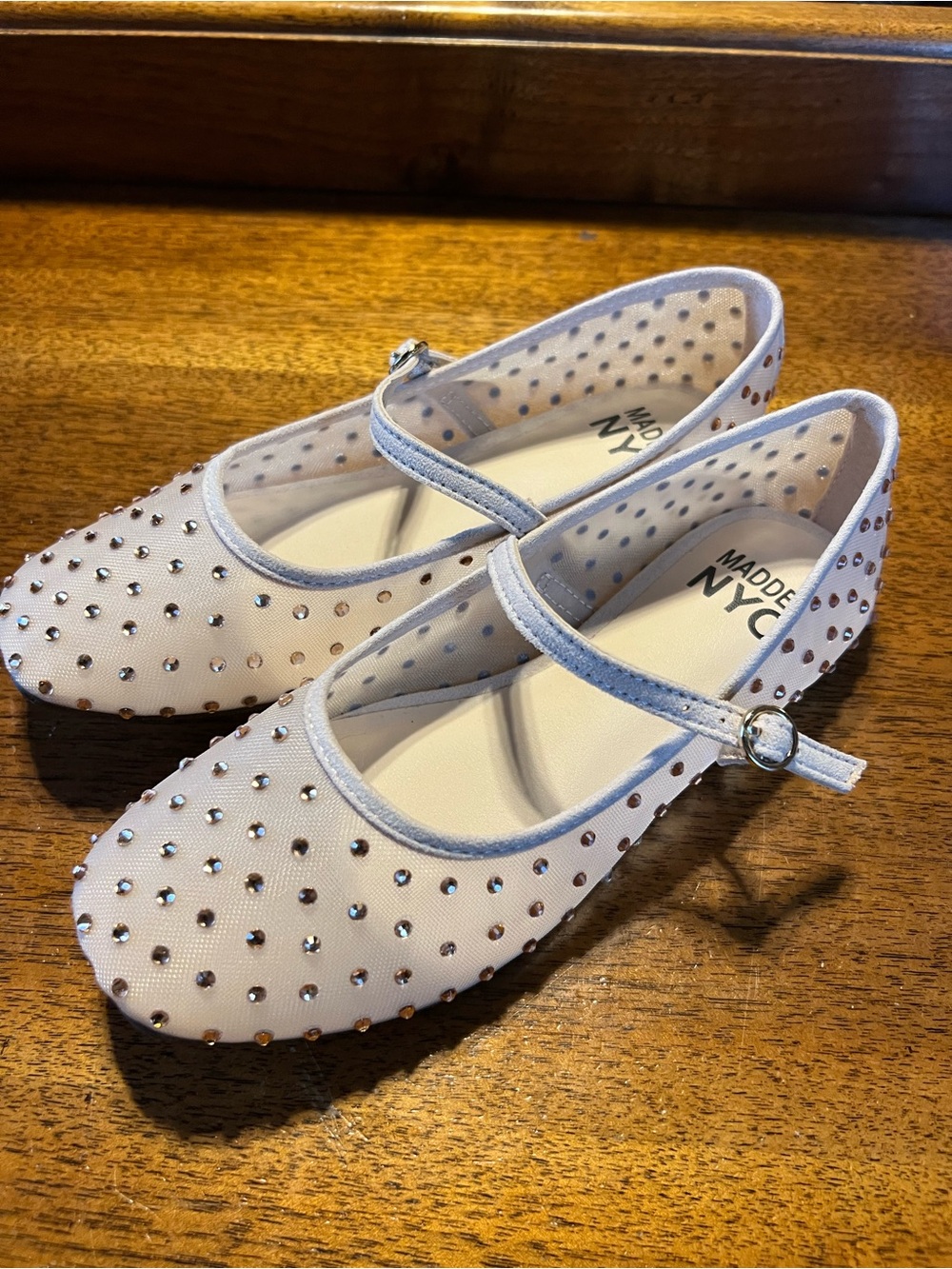 Madden Girl Size 1 Rhinestone Flats - Picture 4 of 6